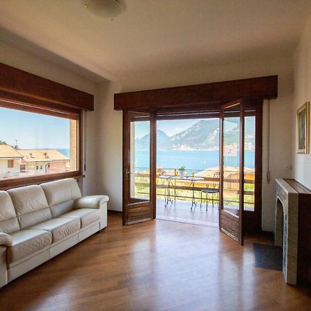Villa Diana - Terrazza Sul Lago Assenza di Brenzone Eksteriør billede
